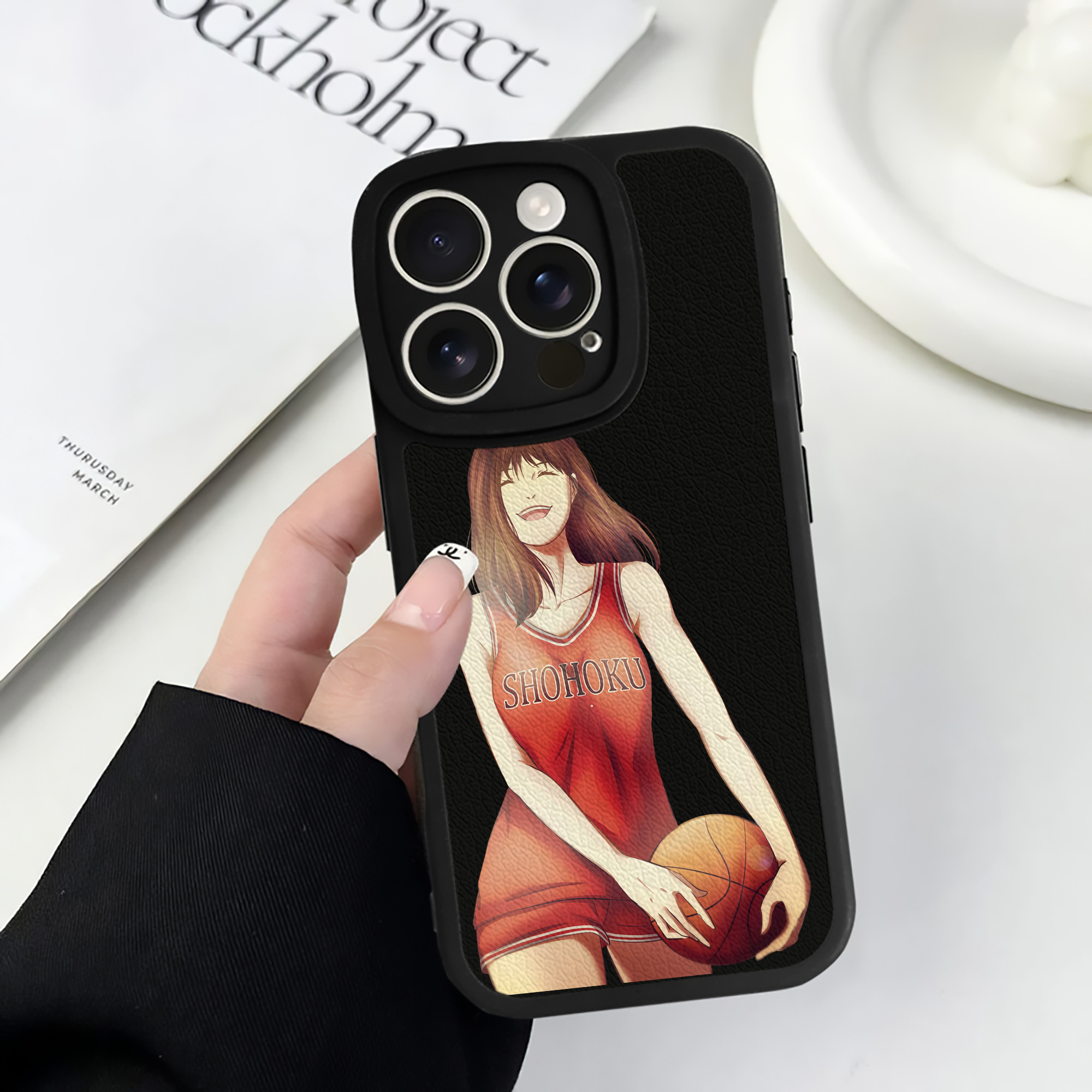 （画像用） SLAM DUNK／スラムダンク 【iPhone 16シリーズ対応】シリコンスマホケース（レザー調） 材質：シリコン